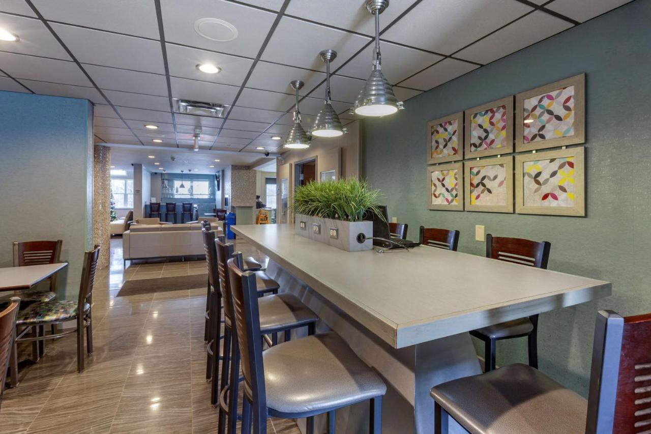 Best Western Plus Woodstock Inn & Suites Dış mekan fotoğraf