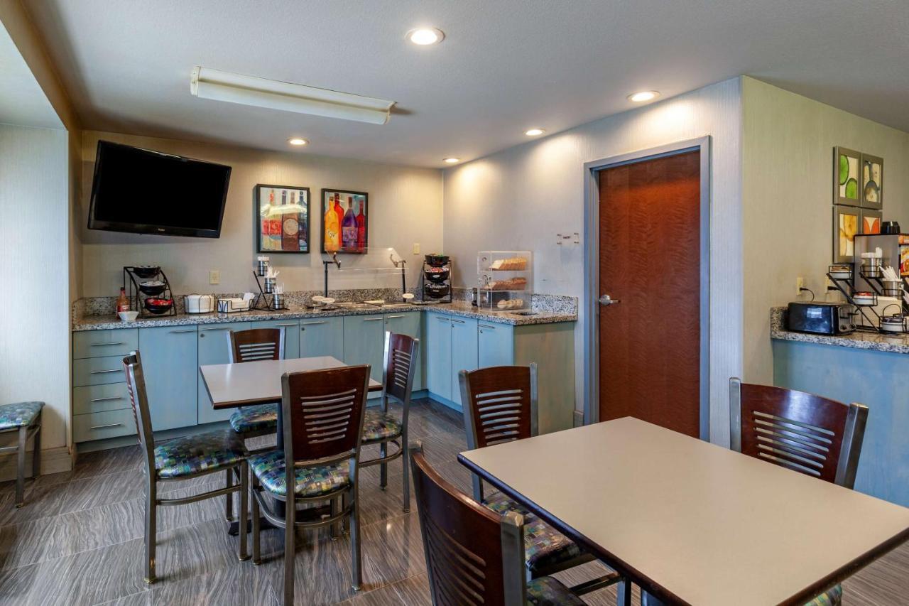 Best Western Plus Woodstock Inn & Suites Dış mekan fotoğraf