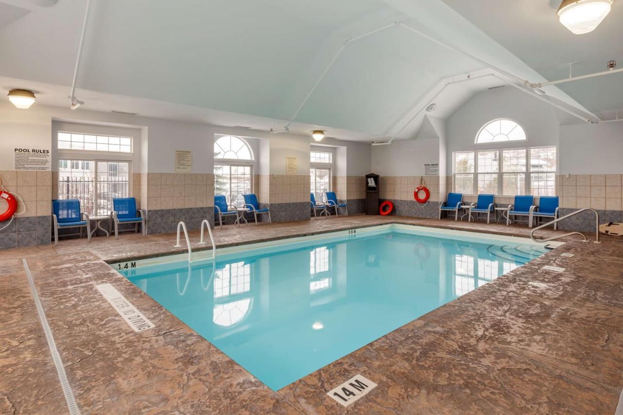 Best Western Plus Woodstock Inn & Suites Dış mekan fotoğraf