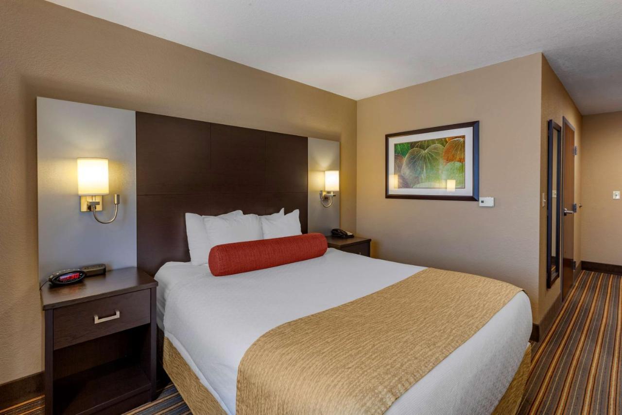 Best Western Plus Woodstock Inn & Suites Dış mekan fotoğraf