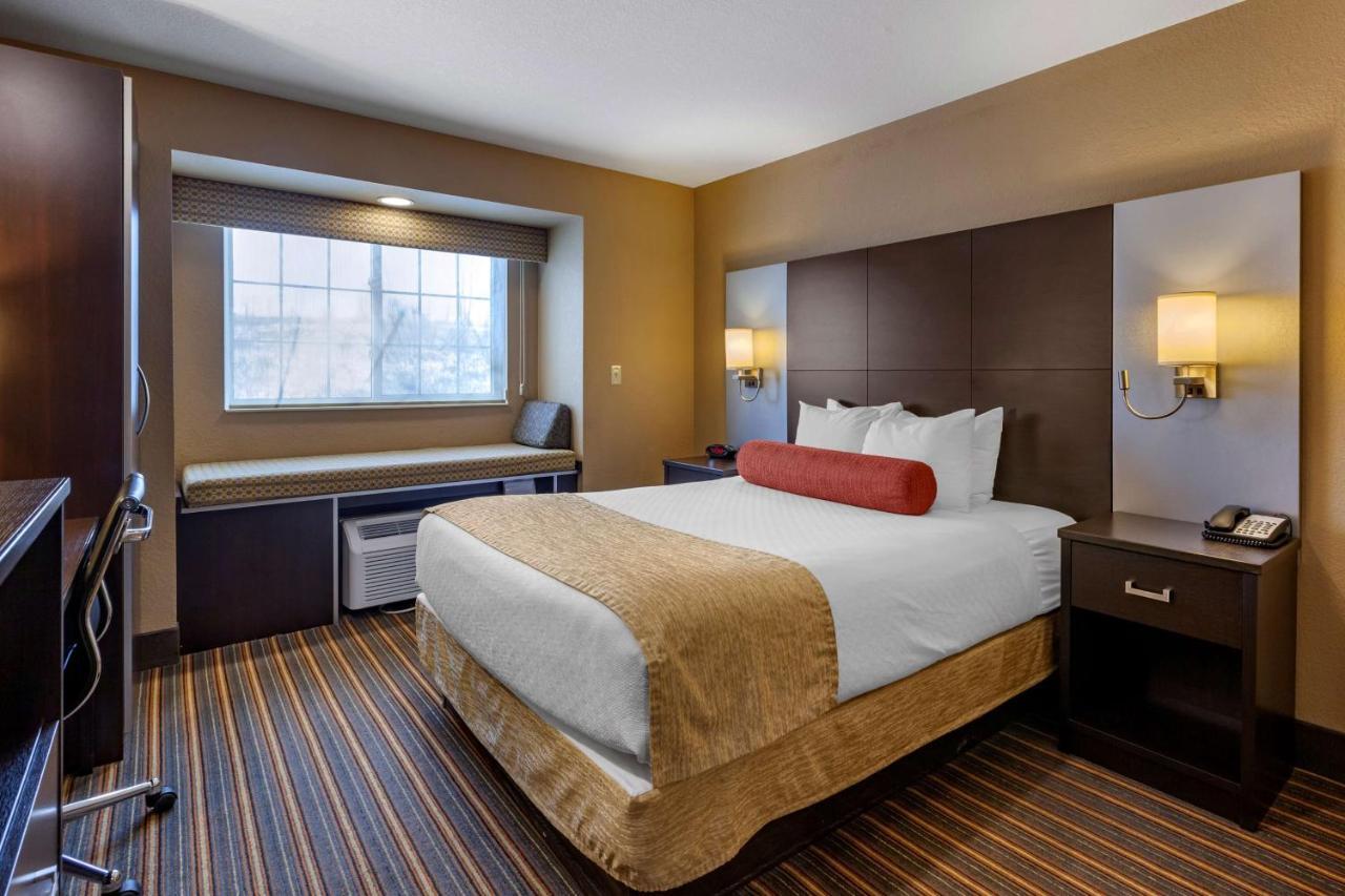 Best Western Plus Woodstock Inn & Suites Dış mekan fotoğraf